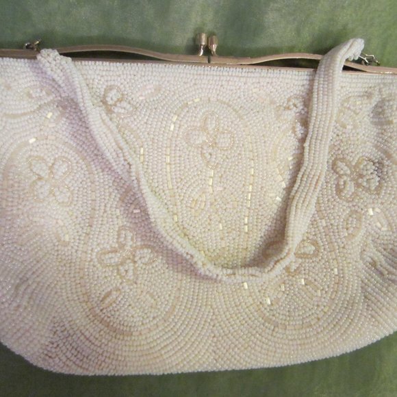 Broadway Exclusive White Sequined Floral Beaded Handbag MOP On Brass Frame - Picture 1 of 15